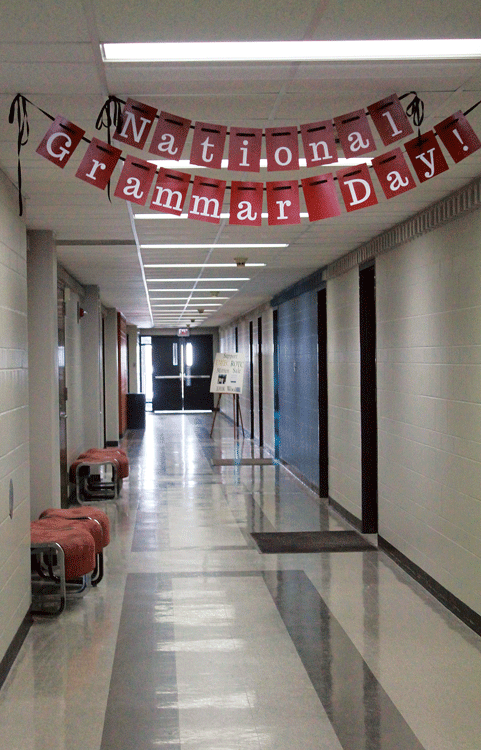 GRAMMAR+SWAG%3A+UW-Eau+Claire+students+could+participate+in+contests+on+the+College+of+Business+Facebook+page+for+a+chance+to+win+water+bottles%2C+tote+bags+or+keychains+as+part+of+National+Grammar+Day+on+March+4.+Submitted