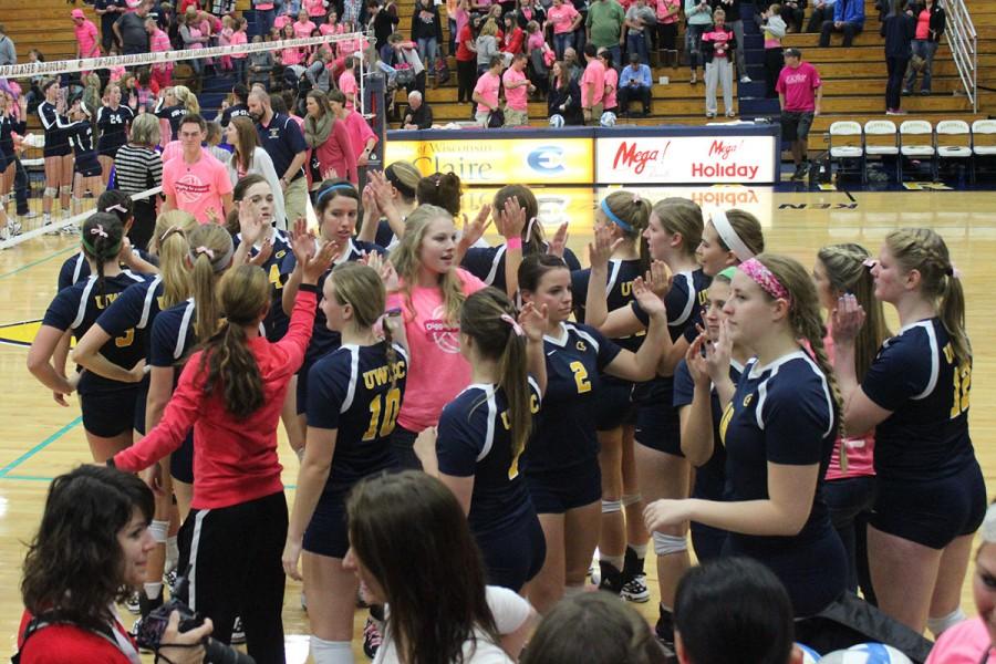 Blugold Volleyball wins last scheduled home game