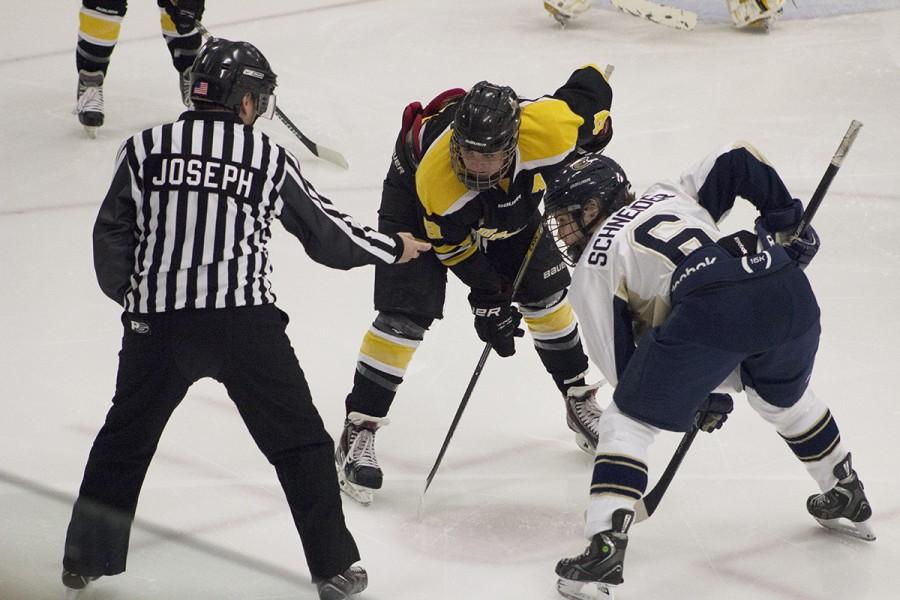 Women’s hockey wins first game of the season