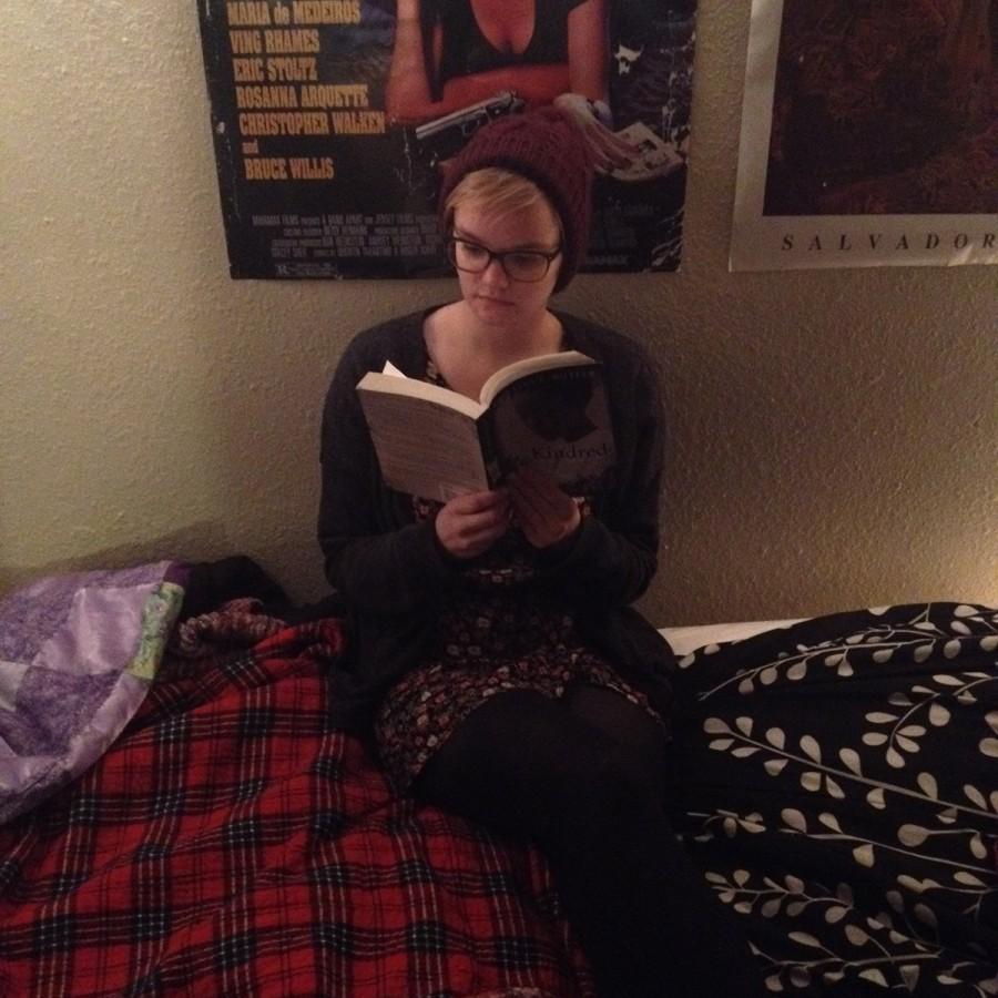Anderson enjoys some solitude while reading alone in her room, one of the pastimes she greatly enjoys, especially as an introvert. 