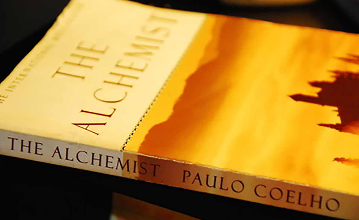 The+Alchemist+reminds+readers+to+follow+their+dreams%2C+in+a+simple+way.+