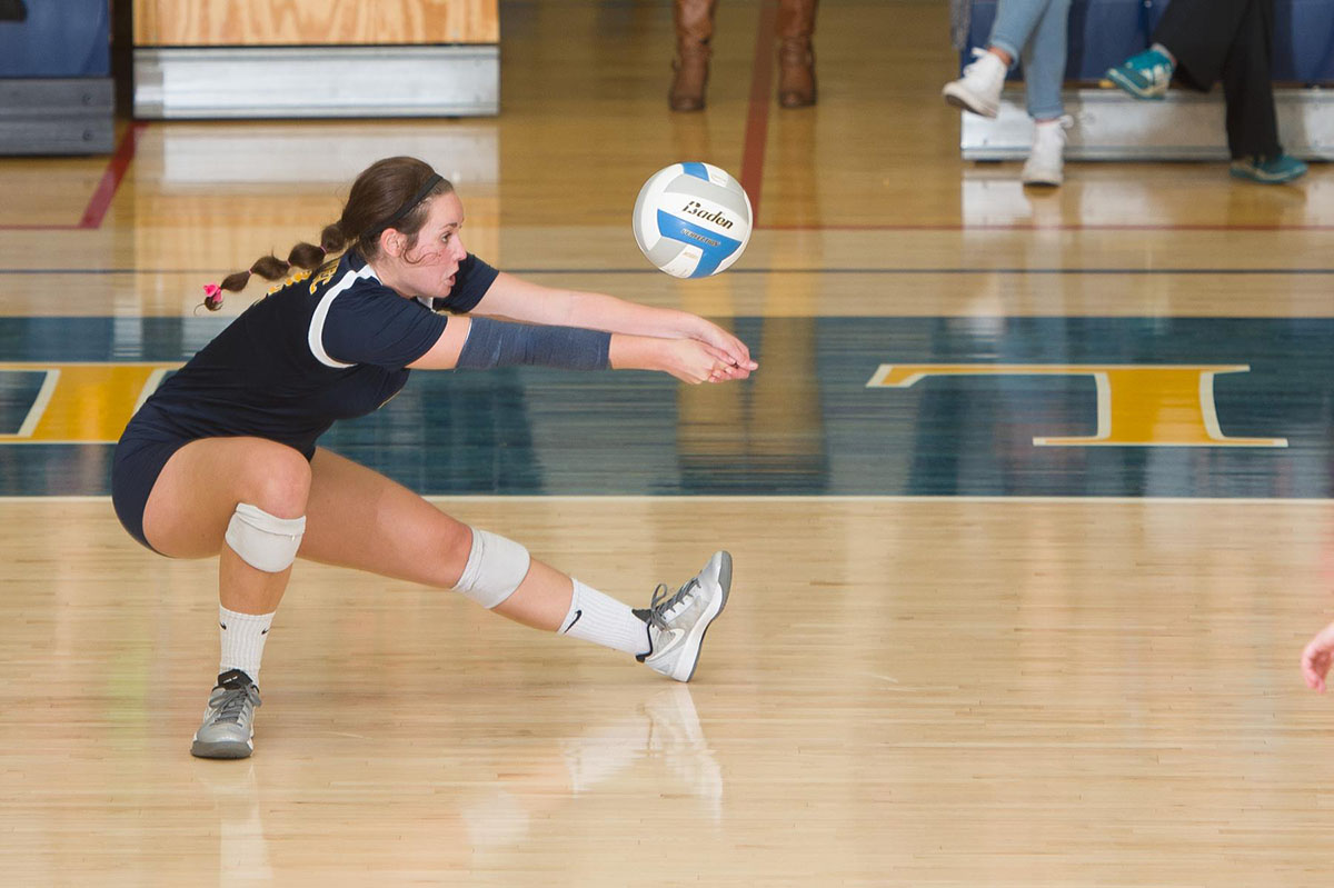 The Blugold women’s volleyball team strengthened team chemistry over the weekend.
