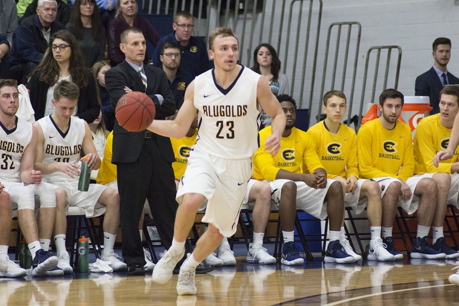 Ben Widdes looks for an opening in the paint. The team’s persistent intensity won them last Saturday’s game against UW-Stevens Point. 