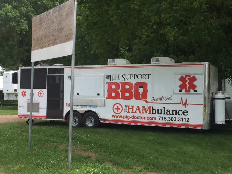 Life Support BBQ’s food truck is appropriately called “The Hambulance.” 