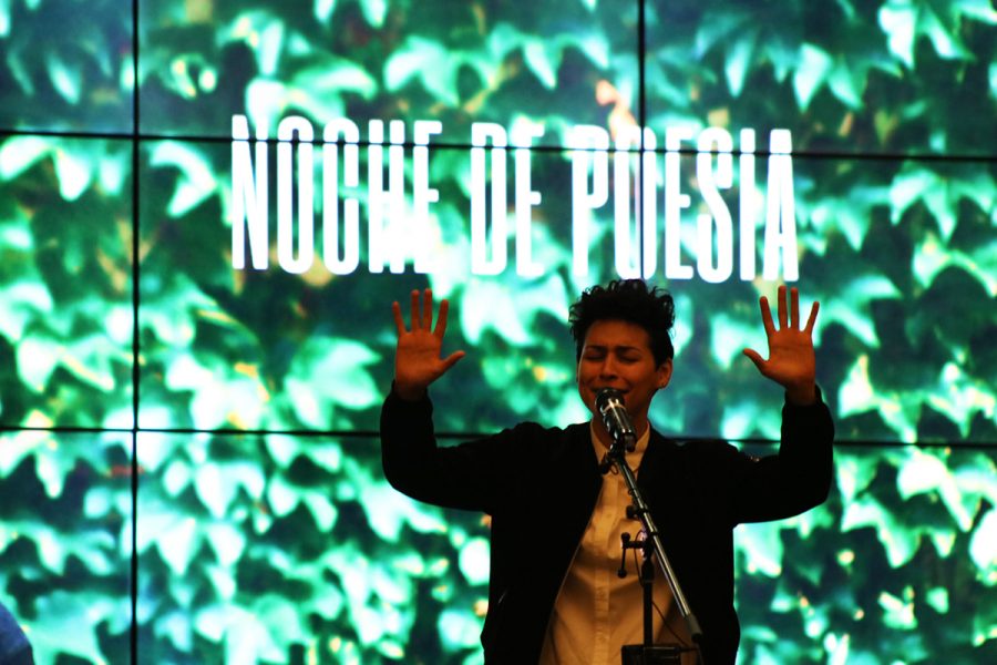 Denice Frohman turns poetry into a performance during Noche de Poesía.
