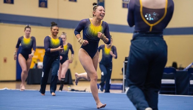 The+Blugolds+lost+their+third+straight+meet+to+start+the+season+on+the+road+against+UW-Stout.