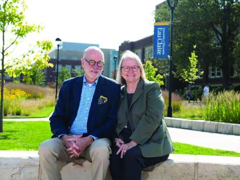 Photo of Dr. Brady and Jeanne Foust by Gary Johnson