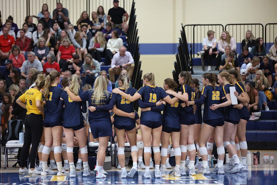 The UW-Eau Claire volleyball team.