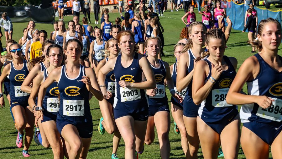 The+UW-Eau+Claire+women%E2%80%99s+cross-country+team+placed+third+out+of+twenty-eight+teams.