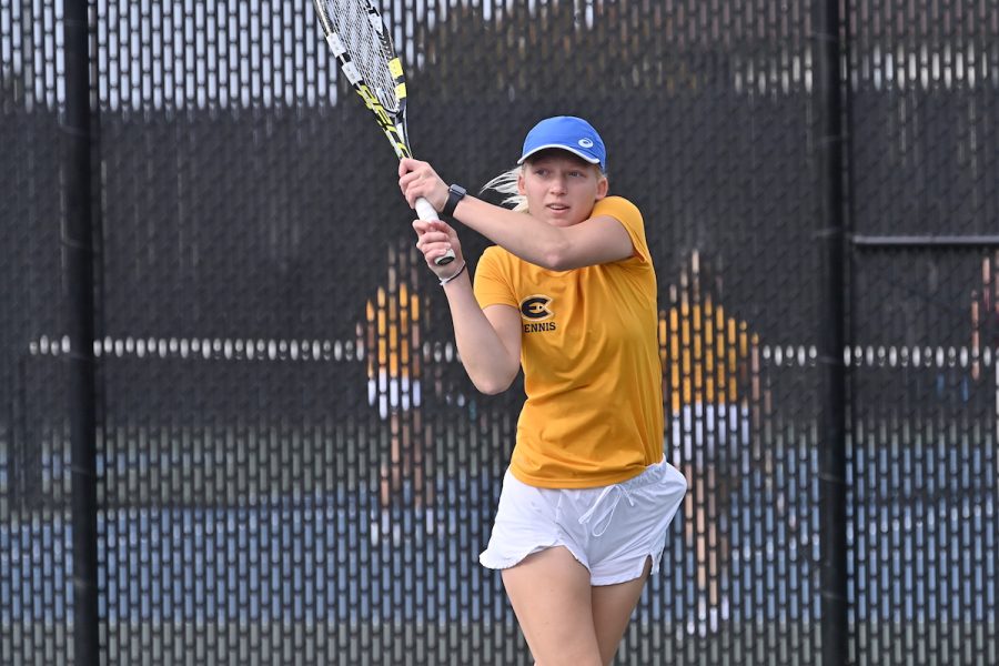 Women’s Tennis places second in the WIAC tournament